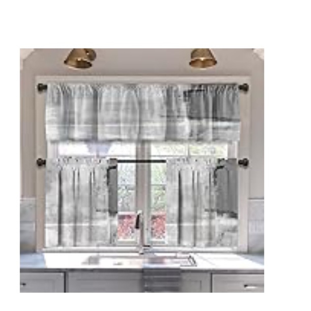 Elegant Abstract Gray Kitchen Curtains,
2 Panels , 1 valance
Brand new.